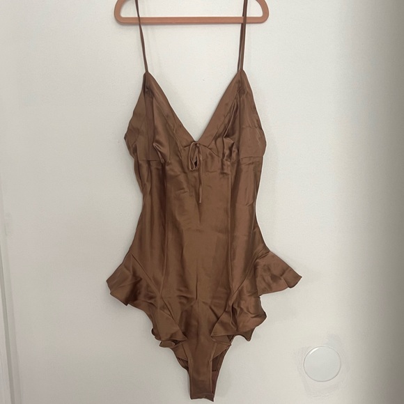 SKIMS SIENNA Silk Teddy - Picture 5 of 6